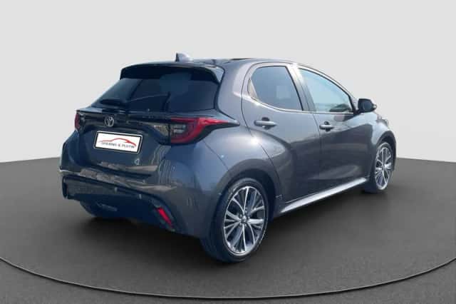 Toyota Yaris (2024) thumbnail 5