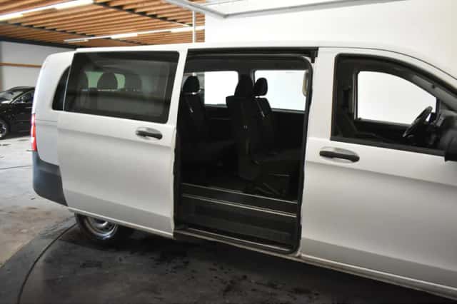 Mercedes-Benz Vito (2018) thumbnail 6