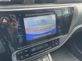 Toyota Auris (2018) thumbnail 3