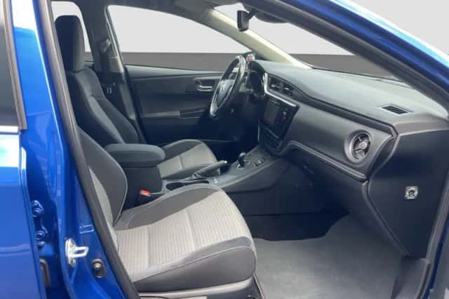 Toyota Auris (2018) thumbnail 5