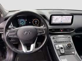 Hyundai Santa Fe (2021) thumbnail 16