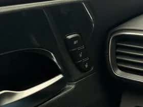 Hyundai Santa Fe (2021) thumbnail 24