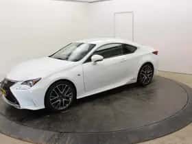 Lexus RC (2017) thumbnail 38