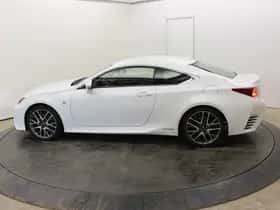 Lexus RC (2017) thumbnail 43
