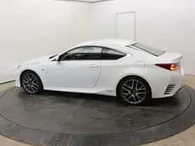 Lexus RC (2017) thumbnail 44