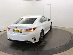 Lexus RC (2017) thumbnail 53