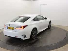 Lexus RC (2017) thumbnail 54
