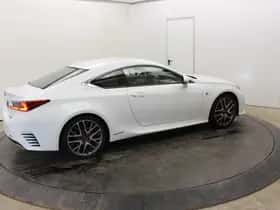 Lexus RC (2017) thumbnail 57