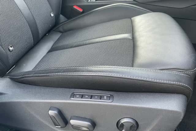Škoda Octavia (2021) thumbnail 4