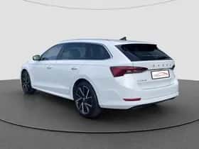 Škoda Octavia (2021) thumbnail 10