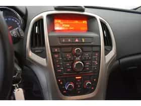 Opel Astra (2011) thumbnail 14