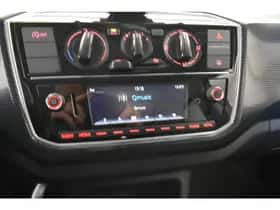 Volkswagen Up! (2019) thumbnail 18