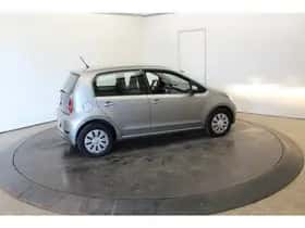 Volkswagen Up! (2019) thumbnail 37