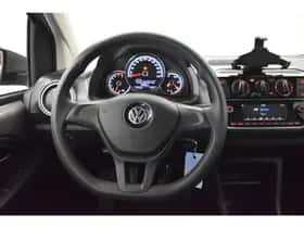 Volkswagen Up! (2019) thumbnail 5