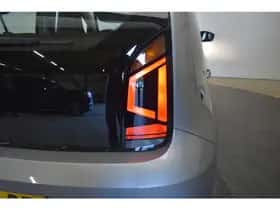 Volkswagen Up! (2019) thumbnail 6