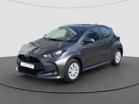 Toyota Yaris (2023) thumbnail 4