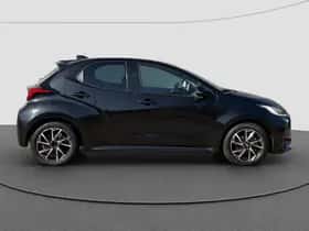 Toyota Yaris (2023) thumbnail 2