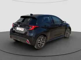 Toyota Yaris (2023) thumbnail 3
