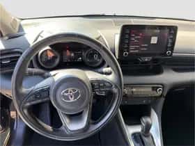 Toyota Yaris (2023) thumbnail 8