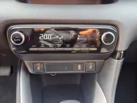 Toyota Yaris (2023) thumbnail 15