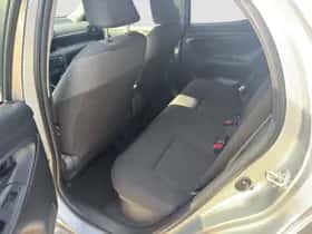 Toyota Yaris (2023) thumbnail 18