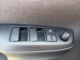 Toyota Yaris (2023) thumbnail 8