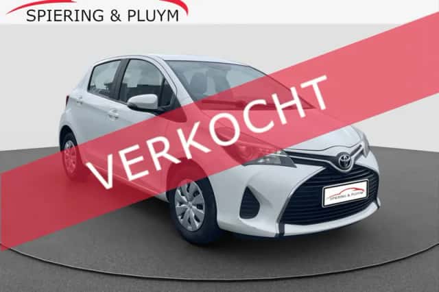 Toyota Yaris (2016) thumbnail 1