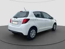 Toyota Yaris (2016) thumbnail 4