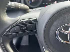 Toyota Yaris (2023) thumbnail 19