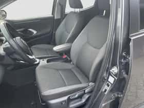 Toyota Yaris (2023) thumbnail 12
