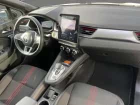Renault Captur (2022) thumbnail 2