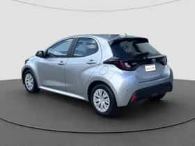 Toyota Yaris (2023) thumbnail 12