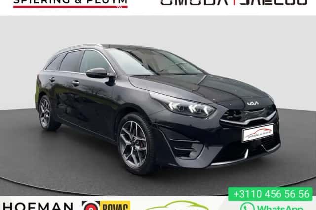 Kia Ceed Sportswagon (2022) thumbnail 1