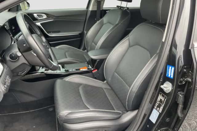 Kia Ceed Sportswagon (2022) thumbnail 3