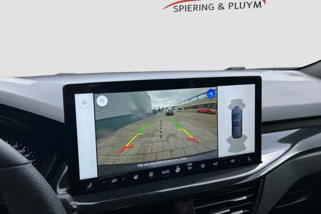 Ford Focus (2024) thumbnail 5