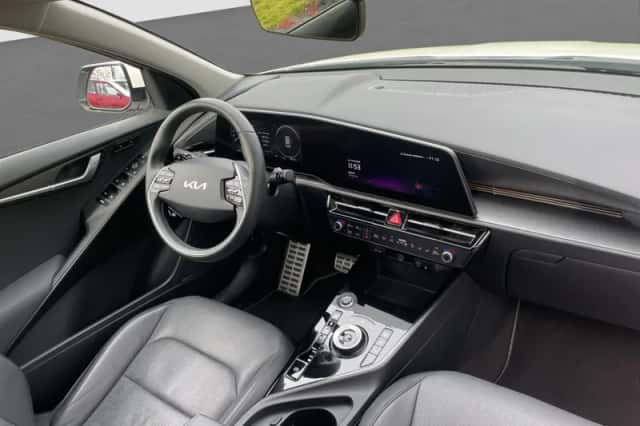 Kia Niro EV (2022) thumbnail 2