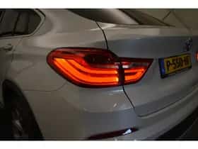 BMW X4 (2017) thumbnail 15