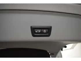 BMW X4 (2017) thumbnail 3