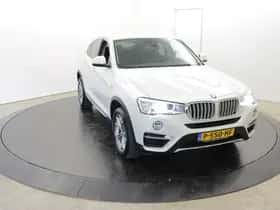BMW X4 (2017) thumbnail 59