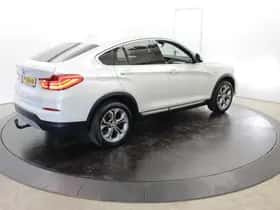 BMW X4 (2017) thumbnail 70