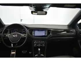 Volkswagen T-Roc (2018) thumbnail 24