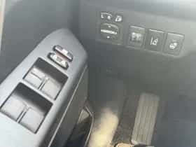 Toyota RAV4 (2019) thumbnail 21