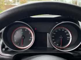 Suzuki Swift (2019) thumbnail 12
