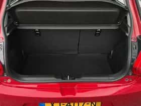 Suzuki Swift (2019) thumbnail 22