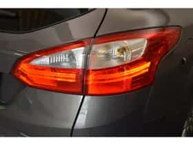 Ford Focus (2012) thumbnail 24