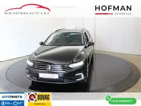 Volkswagen Passat (2021) thumbnail 1