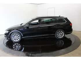 Volkswagen Passat (2021) thumbnail 16