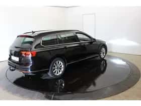 Volkswagen Passat (2021) thumbnail 19