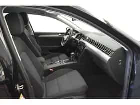Volkswagen Passat (2021) thumbnail 28
