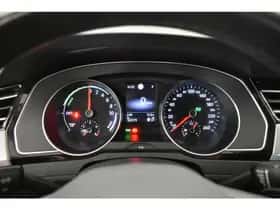 Volkswagen Passat (2021) thumbnail 38